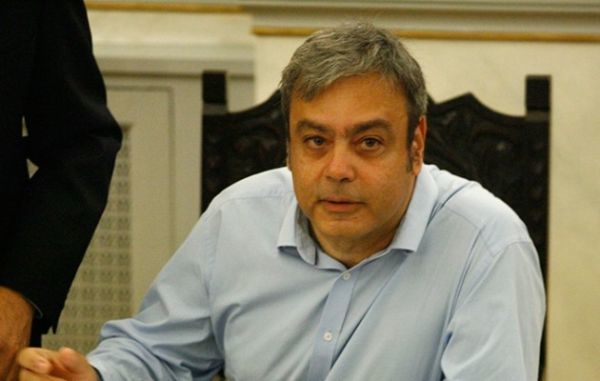 Βερναρδάκης: Δεν θα γίνουν μειώσεις στους μισθούς Δημοσίου