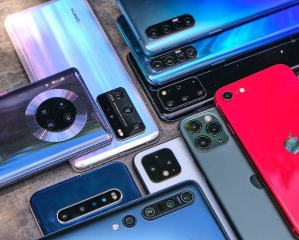 Oι μισοί κάτοικοι του πλανήτη έχουν πλέον smartphone