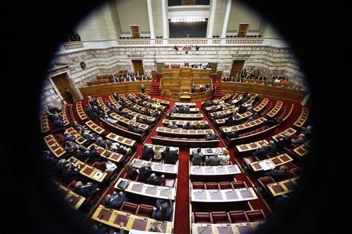 Βουλή: Εμβολιασμένοι σχεδόν όλοι οι βουλευτές