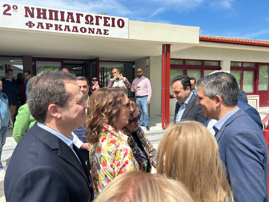 Επίσκεψη Δήμα- Ταχιάου στα καινούργια σχολεία Τρικάλων και Καρδίτσας