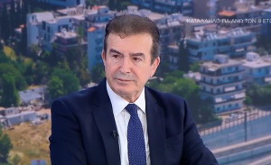 Χρυσοχοΐδης: Συνδέει την έκρηξη στον Κολωνό με εγκληματική υπόθεση ναρκωτικών