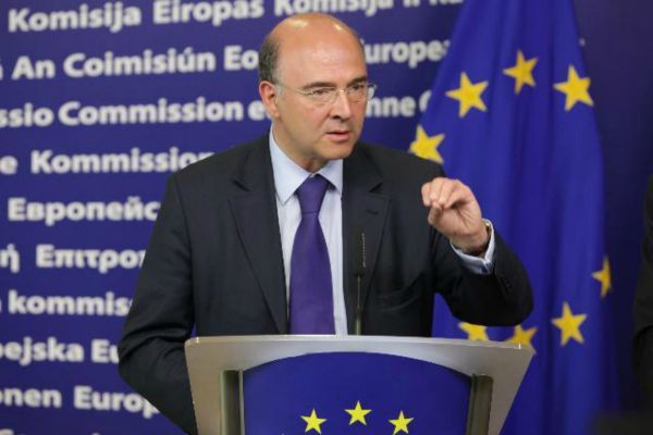 Moscovici: Η Αθήνα πρέπει να ζητήσει παράταση του προγράμματος
