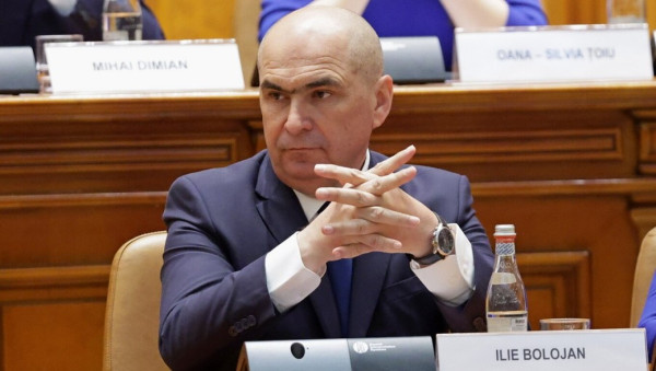 Ρουμανία: Η Βουλή ανέτρεψε με ψήφο δυσπιστίας την κυβέρνηση Μπολοτζάν