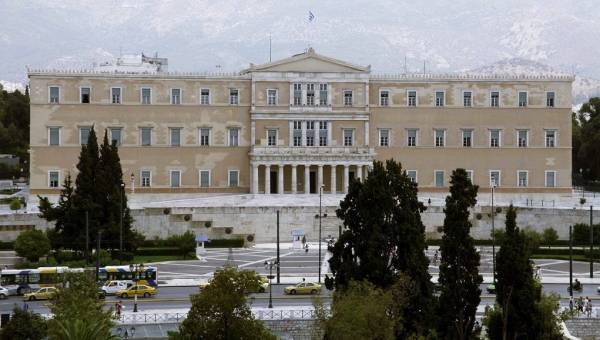 Σύνταγμα: Κυκλοφοριακές ρυθμίσεις λόγω...κινηματογραφικών γυρισμάτων