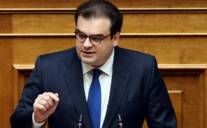 Υπερψηφίστηκε το νομοσχέδιο για την Κεφαλαιαγορά: «Υπερόπλο» ο εξωδικαστικός συμβιβασμός