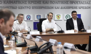Μητσοτάκης: Ενίσχυση της Πυροσβεστικής με καινούργια αεροσκάφη και ελικόπτερα