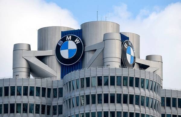 BMW: Ανέκαμψαν τα έσοδα των πωλήσεων αυτοκινήτων το γ' τρίμηνο