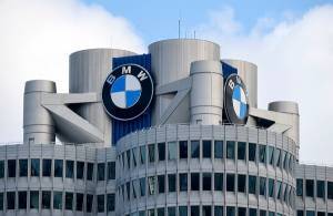 BMW: Ανέκαμψαν τα έσοδα των πωλήσεων αυτοκινήτων το γ' τρίμηνο