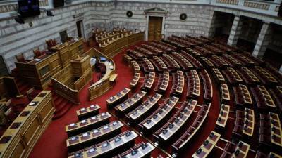 ΣΥΡΙΖΑ: Τροπολογία για μηδενική φορολόγηση των αναδρομικών των συνταξιούχων