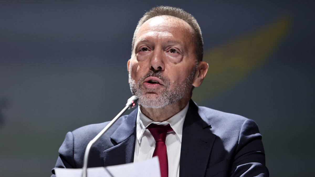 Στουρνάρας: Να ανοίξει περισσότερο η ελληνική οικονομία στον ανταγωνισμό