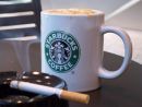 «Περιοριστικά μέτρα»... κατά του καπνίσματος από τα Starbucks