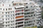 Fitch: Άλλο ένα 17% κάτω βλέπει στην ελληνική κτηματαγορά