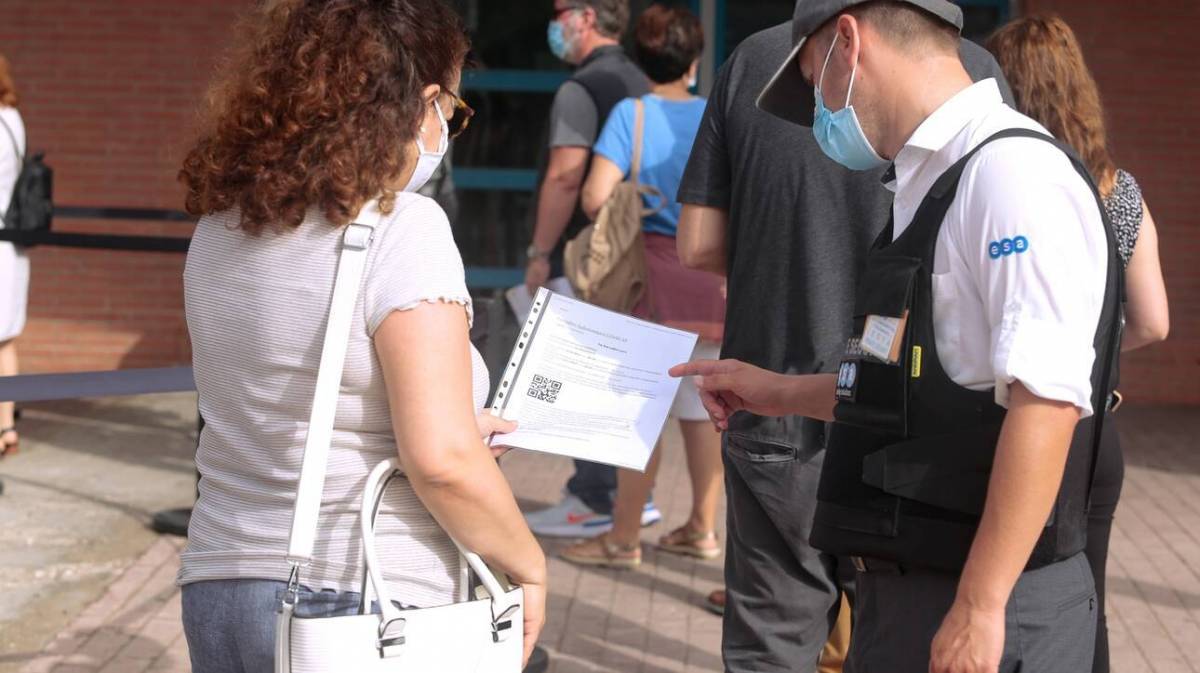 Πλαστά πιστοποιητικά εμβολιασμού στην Καρδίτσα- Ποινική δίωξη σε 48 άτομα