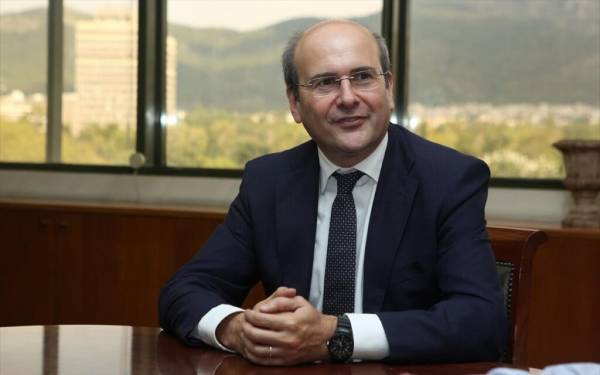 Χατζηδάκης για δημογραφικό: Δεν θα αφήσουμε την Ελλάδα να συρρικνώνεται