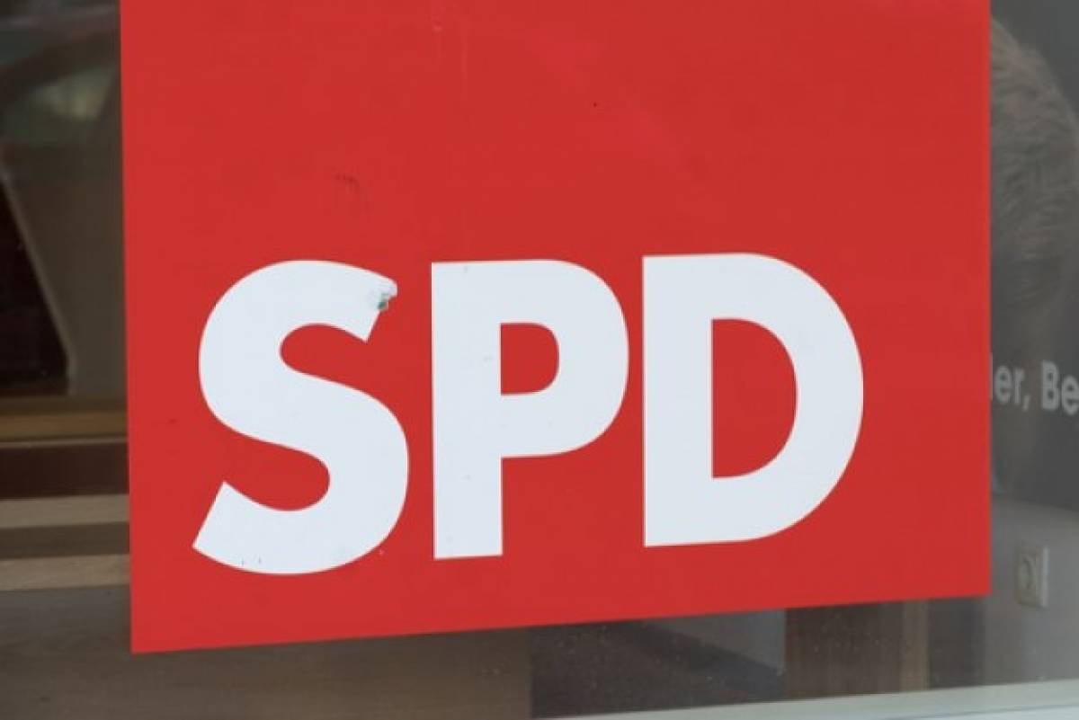 Γερμανία: Στη δεύτερη θέση των δημοσκοπήσεων ξανά το SPD