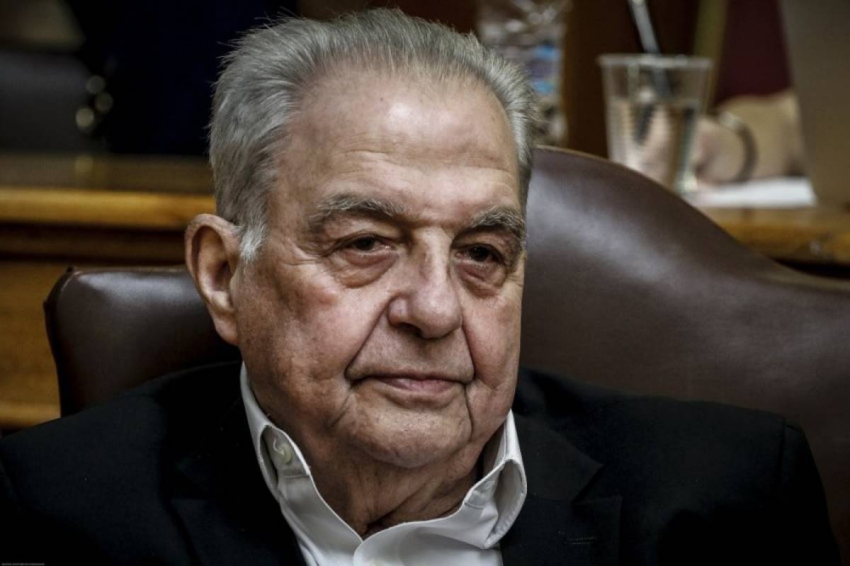 Έκλάπη το αυτοκίνητο του Φλαμπουράρη στα Εξάρχεια