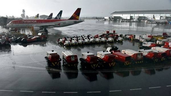Eurocontrol: Νέα «βουτιά» για τις αερομεταφορές στην Ευρώπη