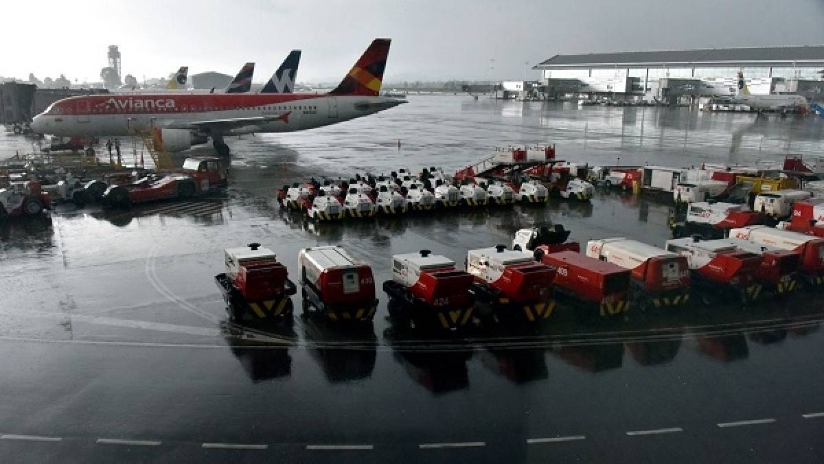Eurocontrol: Νέα «βουτιά» για τις αερομεταφορές στην Ευρώπη
