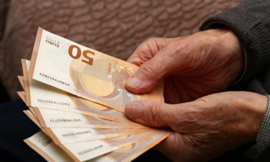 Τσάπαλος (ΕΦΚΑ): 560.000 συνταξιούχοι θα λάβουν €300 της προσωπικής διαφοράς