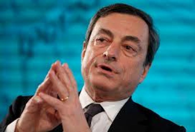 ΕΚΤ: Το ίδιο ή και χαμηλότερο το βασικό επιτόκιο, λέει ο Ντράγκι