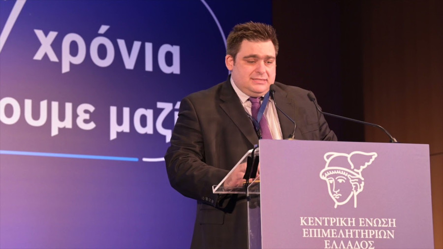 ΚΕΕΕ: Ο Απόστολος Βεσυρόπουλος συνέβαλε ουσιαστικά στην ενίσχυση της επιχειρηματικότητας