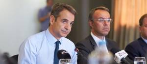 Ανασχηματισμός: Το «ευχαριστώ» Σταϊκούρα στον Πρωθυπουργό