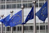 Κομισιόν: Κλειδί η συμφωνία μεταξύ ελληνικών αρχών και θεσμών