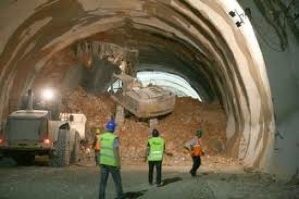 Σε καλό δρόμο η επανεκκίνηση των οδικών αξόνων, λέει η Task Force