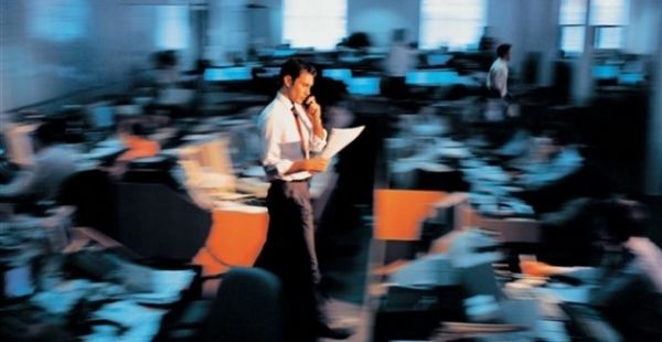 ΥΠΕΣ: Ψάχνει 2.000 εργαζόμενους σε Δήμους για κινητικότητα