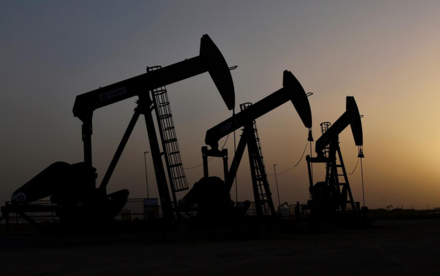 Οι τιμές του πετρελαίου υποχωρούν ενόψει ΟΠΕΚ+