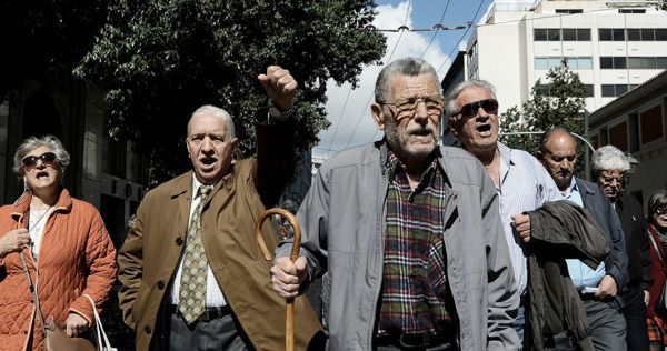 Τι γίνεται με τις συντάξεις όσων συνεχίζουν να εργάζονται