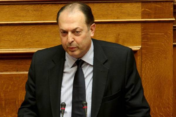 Στα μαχαίρια Λαζαρίδης- ΑΝΕΛ: Ανταλλαγή σκληρών ανακοινώσεων