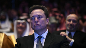 «Έκρηξη» σεξουαλικών deepfakes από το Grok φέρνει νέα έρευνα της ΕΕ κατά του X