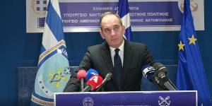 Πλακιωτάκης για Euroferry Olympia: Έρευνα για τα αίτια της πυρκαγιάς