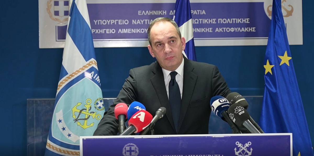 Πλακιωτάκης για Euroferry Olympia: Έρευνα για τα αίτια της πυρκαγιάς