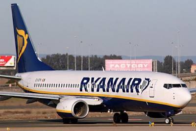 Ryanair: Νέες μειώσεις επιβατών από Οκτώβριο-Στο 60% η πληρότητα