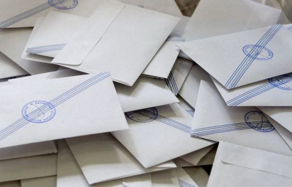 Στο 35,2% ο ΣΥΡΙΖΑ και 28,4% η ΝΔ, με καταμετρημένο το 15,9%