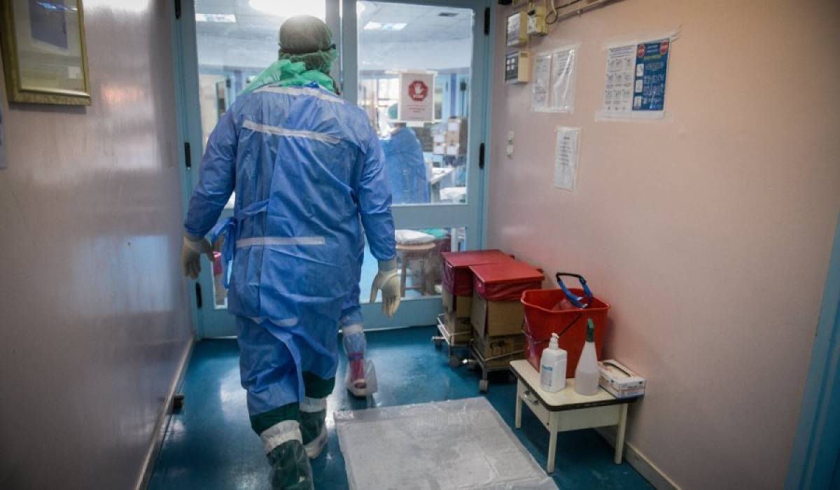 Κορονοϊός-Ελλάδα: Αρνητικό ρεκόρ με 4.696 κρούσματα και 38 θανάτους-404 διασωληνωμένοι