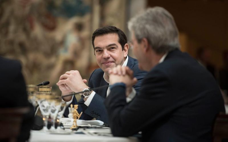 Ο Τσίπρας ανακάλυψε την ανάπτυξη και ελπίζει σε «γαλλικό κλειδί»