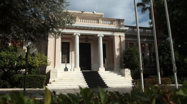 Υποχώρηση και στον νόμο-γέφυρα, νέα Διάσκεψη Προέδρων την Πέμπτη