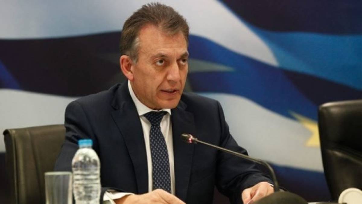 Βρούτσης: To 8ωρο παραμένει θεμέλιο στο εργατικό δίκαιο