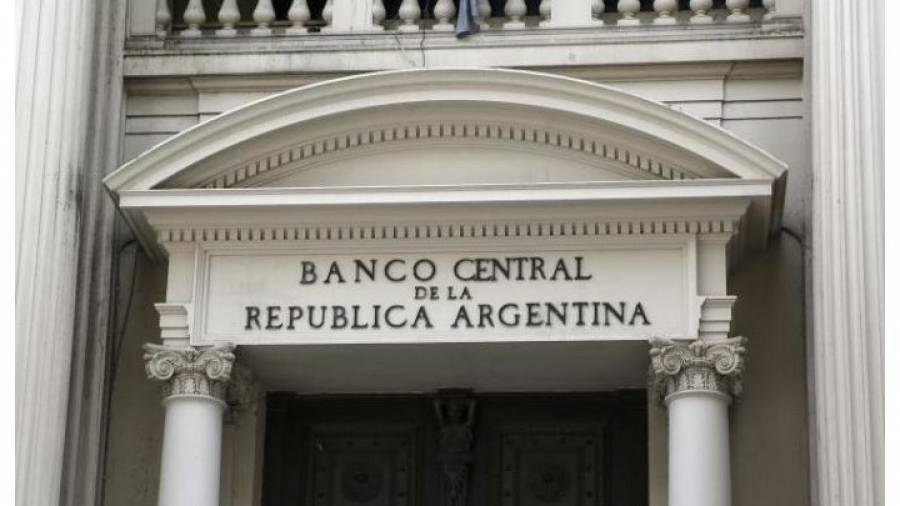 Αργεντινή: Στρέφεται στα αποθέματα της κεντρικής τράπεζας για αποπληρωμή χρεών