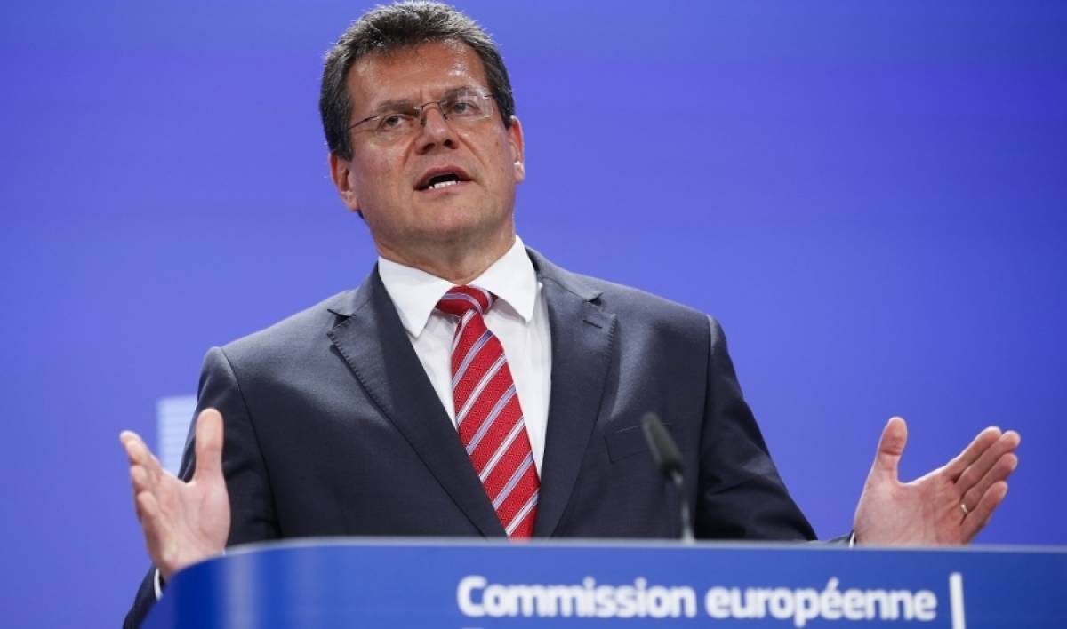 Αποσύρεται ο Σέφκοβιτς από την κούρσα της προεδρίας της Κομισιόν