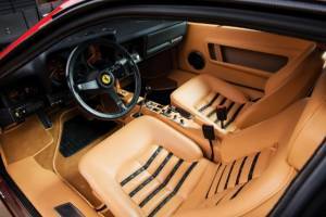 Μια σπάνια 1984 Ferrari 512 BBi σε δημοπρασία