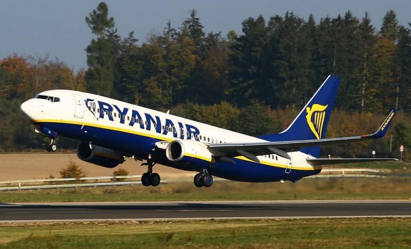 Ryanair: Γιορτάζει τις 100.000 κρατήσεις από φοιτητές Erasmus