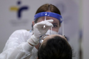 ΕΟΔΥ: Πού θα γίνουν δωρεάν rapid test την Τρίτη (13/12)