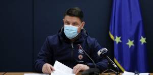 Την Τετάρτη οι ανακοινώσεις Χαρδαλιά για τα νέα μέτρα