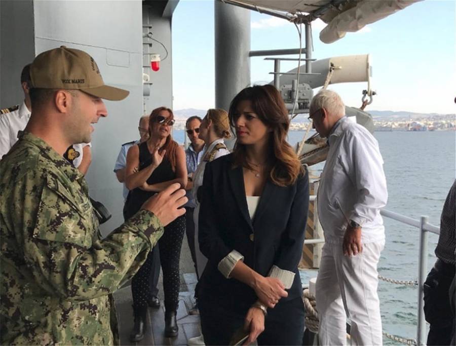 Η… Commander Νοτοπούλου στην ναυαρχίδα του 6ου Στόλου