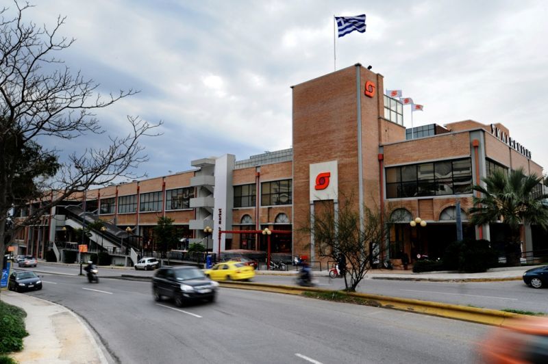 Σκλαβενίτης: Ανακαίνιση και αλλαγή επωνυμίας στα καταστήματα Μαρινόπουλου
