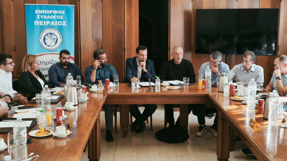 Συνάντηση ΕΣΠ με το Δήμαρχο Πειραιά: Στο επίκεντρο η αγορά και η αναπτυξιακή προοπτική της πόλης